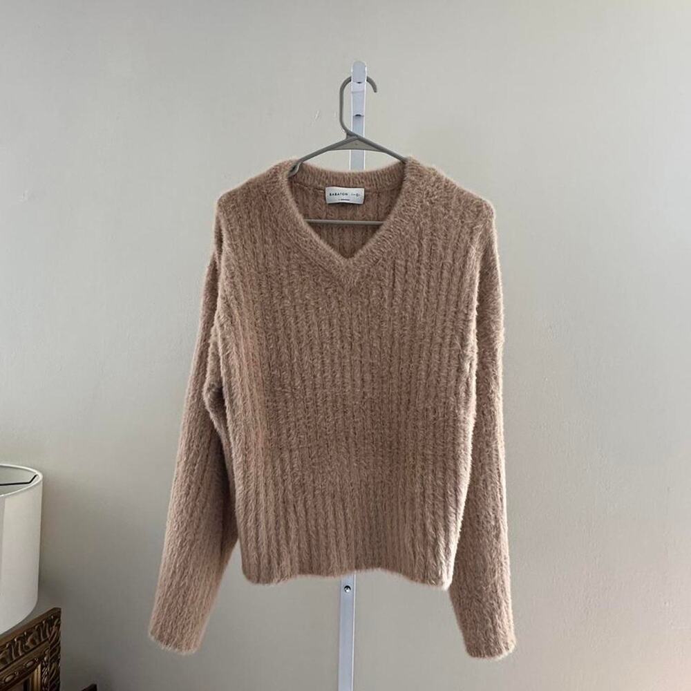 Babaton i 01 tan v neck sweater